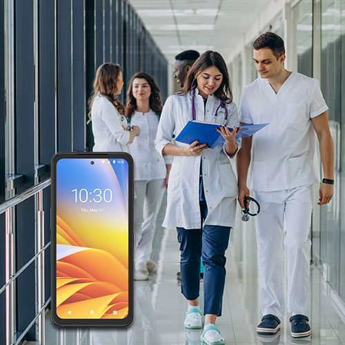 Ein Zebra EM45 RFID vor einer Gruppe junger Ärzte